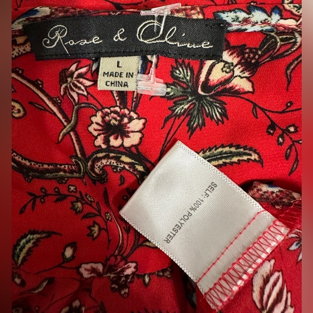 Rose & Olive  Tie front red blouse with floral print Size L excellent. - Picture 7 of 7